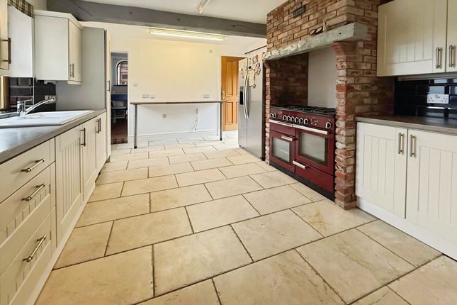 168 Crewe Road, Stoke-On-Trent photo 2