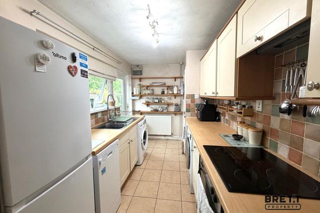 35, River View, Haverfordwest photo 4