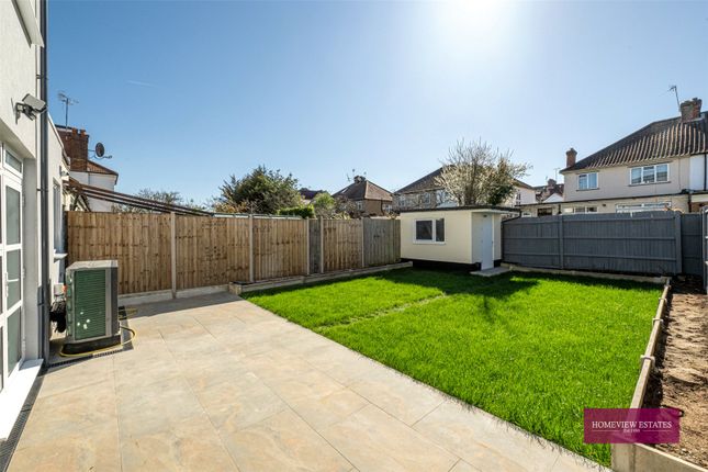 19, Helena Road, London photo 3