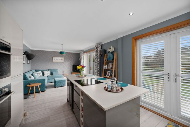 12 Campfield Road, Dundee photo 2