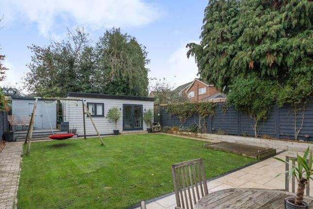 23, Keston Gardens, Keston photo 4