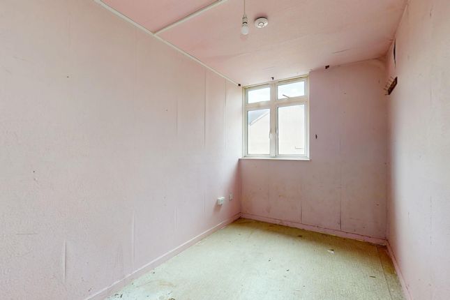 Flat F, 74 Darenth Road, Stamford Hill, London, N16 6Ed