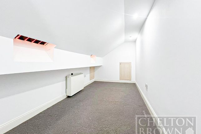 TFF, 12, The Crescent, Northamptonshire photo 3