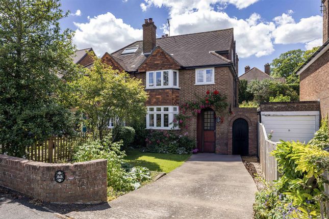 33 Irwin Road Guildford Gu2 7Pw-10.Jpg