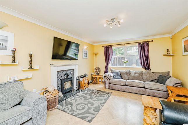 33, Iron Way, Bridgend photo 3