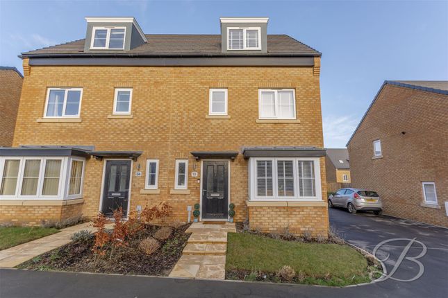 Semi-detached house for sale in Feld Lane, Holmewood, Chesterfield