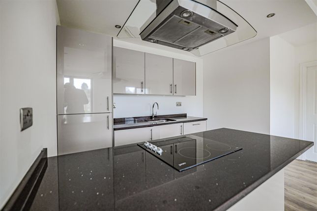Flat 29, Swan Court, Waterhouse Street, Hemel Hempstead photo 3