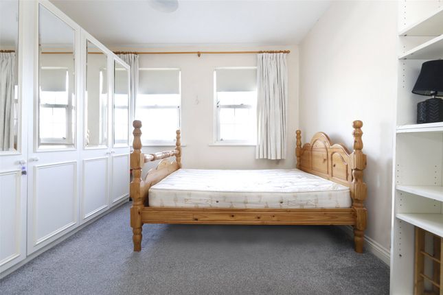 Flat for sale in William Square, Rotherhithe Street, London