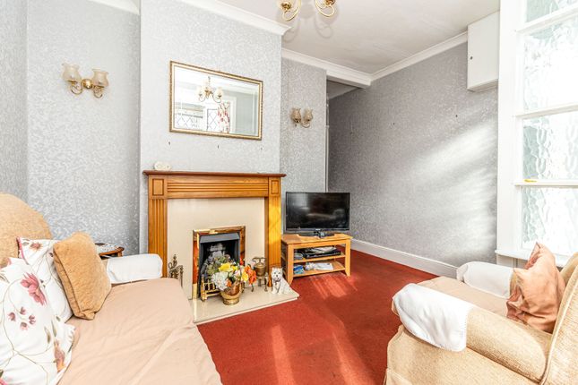 41 Sutherland Road, Southsea photo 3