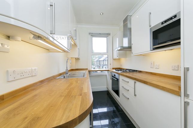 Thumbnail Maisonette to rent in Wellesley Road, Chiswick