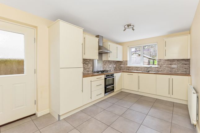 18, Whitehouse Crescent, Gorebridge photo 4