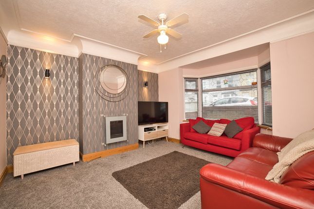 16, St. Lukes Avenue, Ramsgate photo 2