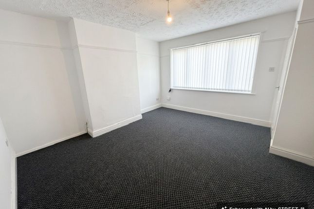 1 Woolfall Close, Liverpool photo 2