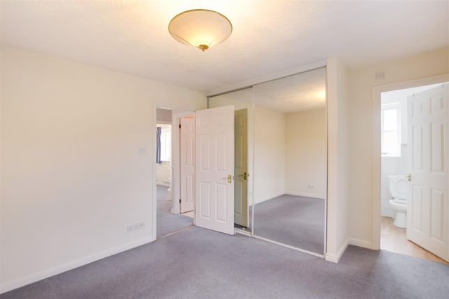 40, Pangdene Close, Burgess Hill photo 4
