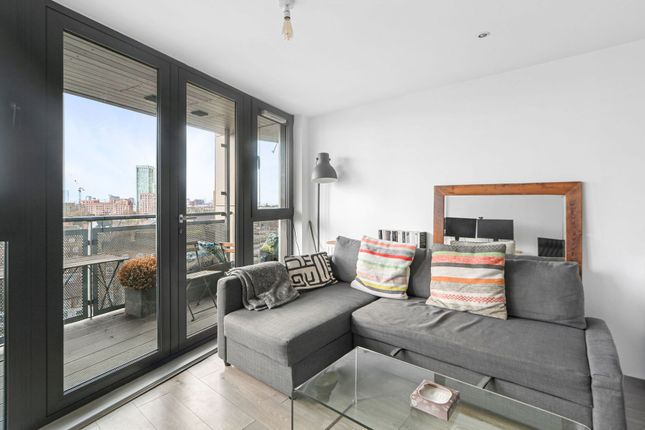 Taylor Place, London photo 3