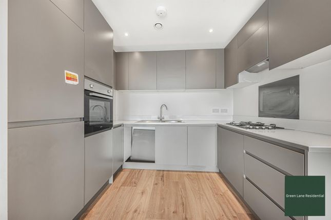 Flat 5, 571, High Road, Ilford photo 4