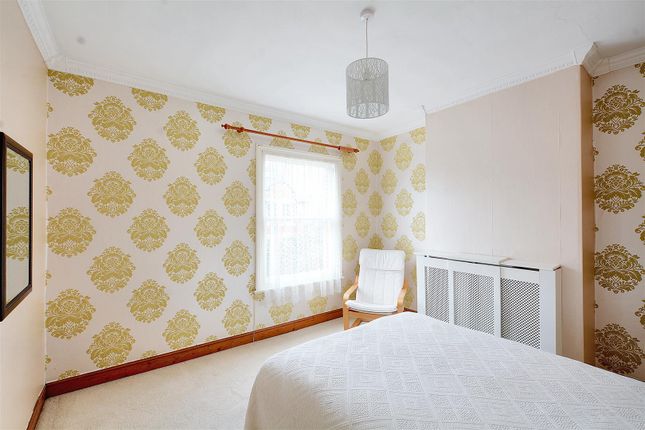Property for sale in Bramcote Road, Beeston, Nottingham