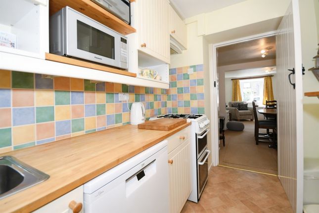 5, Stanedge Road, Bakewell photo 4