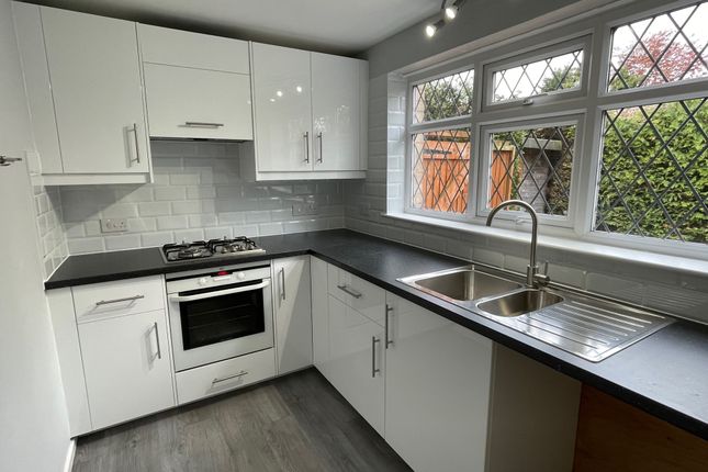 32, Vesey Close, Water Orton photo 3