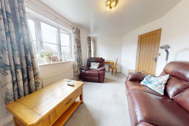 8, Fleming Walk, Pontypridd photo 3