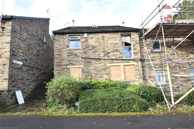 10, Bakes Street, West Yorkshire photo 2