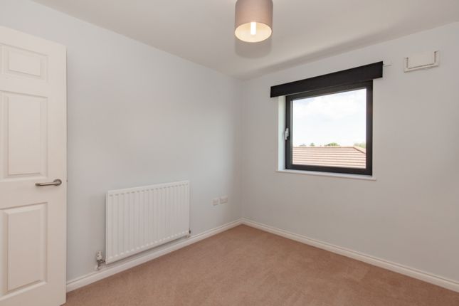 Flat for sale in Buckingham Road, Bicester