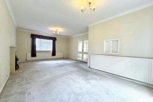 14, Lowless Close, Pembroke photo 3