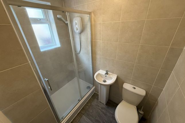 Cromer Close, Uxbridge photo 5