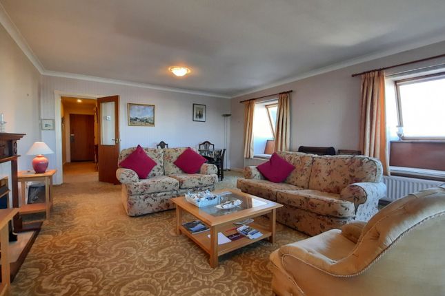 Flat for sale in Apt. 10 Royal Court, Ramsey