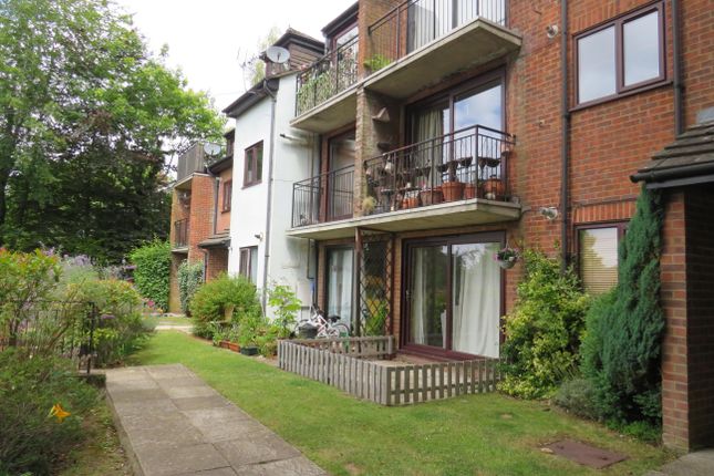 Flat to rent in Hospital Hill, Chesham