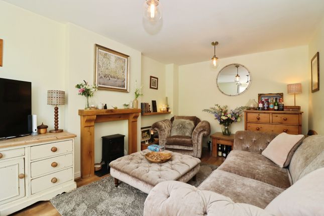 51, Lambrell Green, Sheffield photo 2