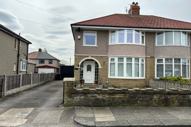 Thumbnail Property to rent in Lichfield Avenue, Morecambe