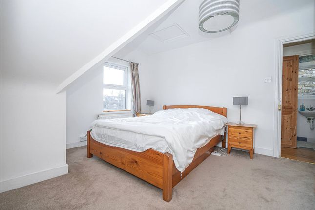 End terrace house for sale in Lincoln Road, London