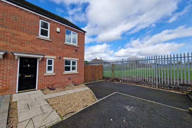 Property to rent in Dean Road, Scunthorpe