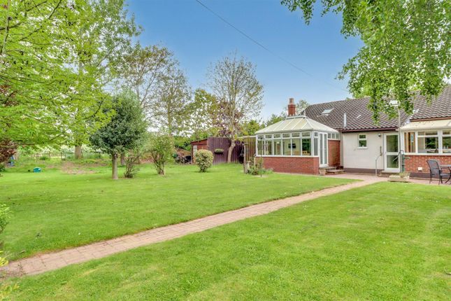Leasway, Enfield Road, Wickford photo 2