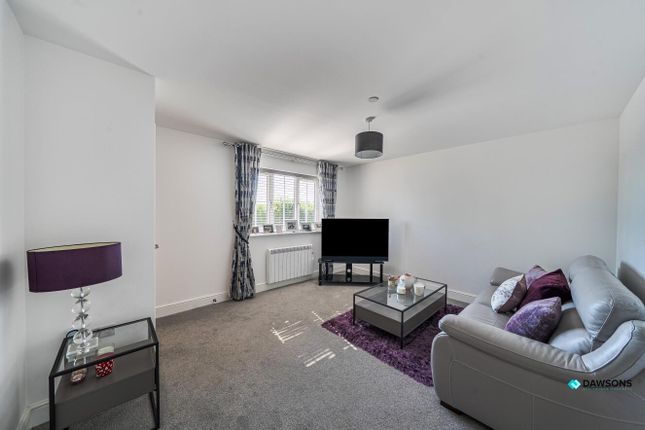 14, Clos Clement, Llanelli photo 4