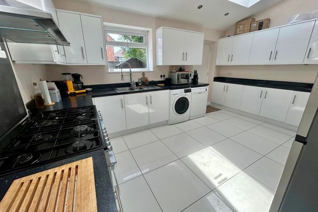 59 Riverton Road, Manchester photo 2
