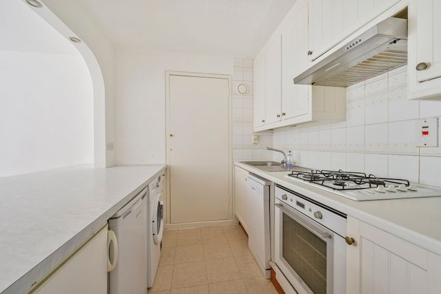 Claudia Place, Southfields photo 3