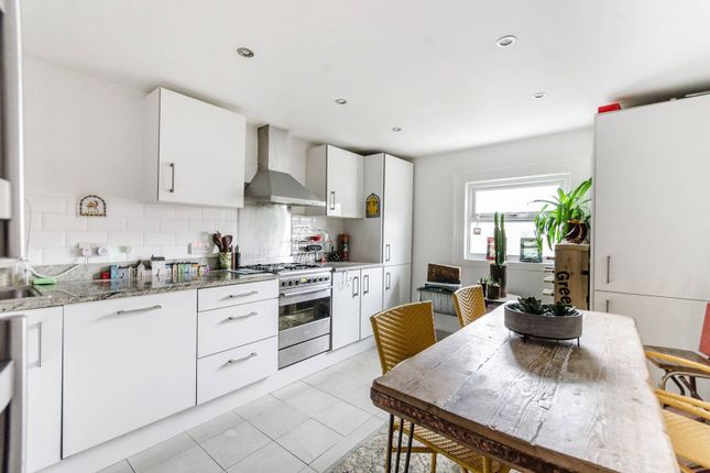 Thumbnail Flat for sale in Melbourne Grove, East Dulwich, London