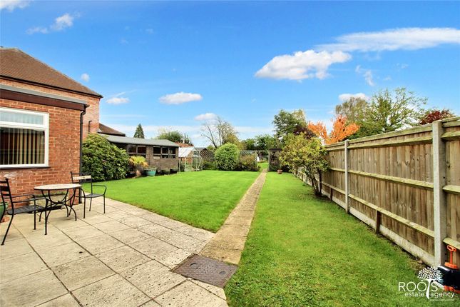 17, Bowling Green Road, Berkshire photo 4