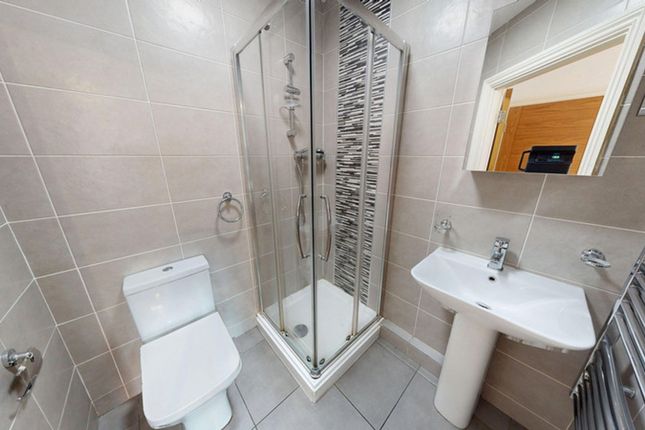 Apt 27, Block 3 Mint Drive, Birmingham photo 5