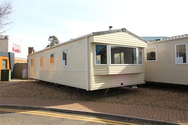 Thumbnail Mobile/park home for sale in Abi Summer Breeze, Hoburne Bashley, New Milton, Hampshire