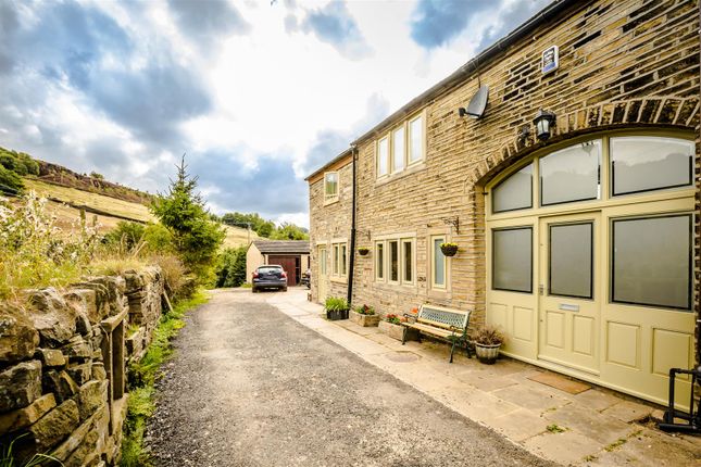 Thumbnail Barn conversion to rent in Huddersfield