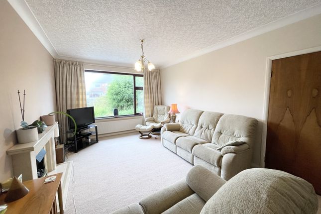 53, Hawthorne Road, Thornton photo 3