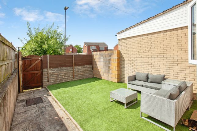 17, Kings Road, Doncaster photo 4