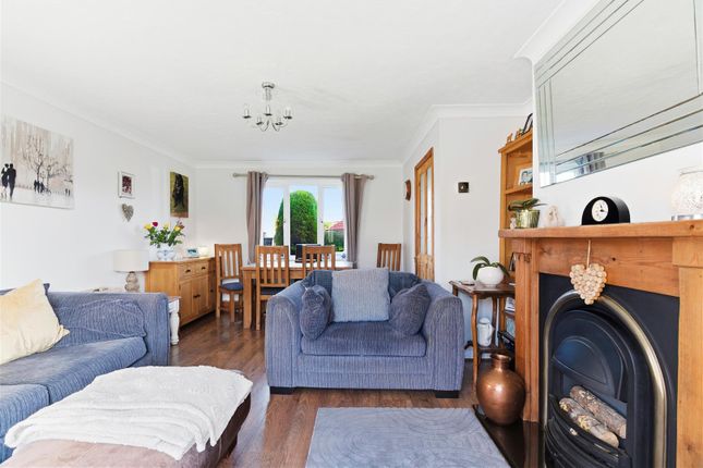 3, Westfield, Hull photo 2