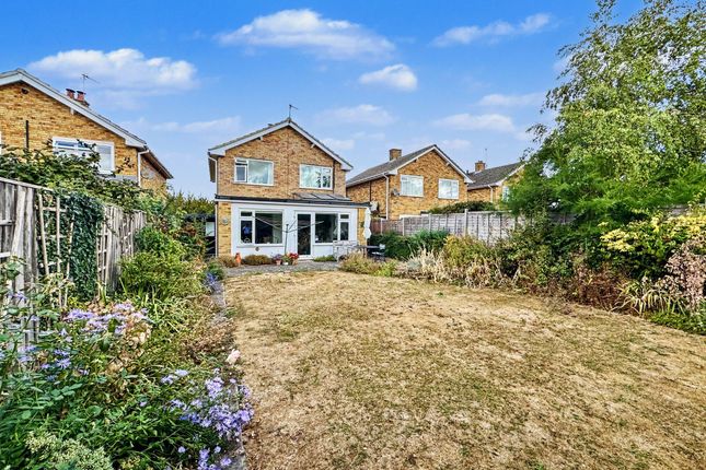 4 Howard Avenue, Wantage photo 2