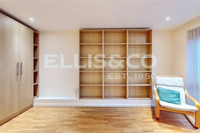 53, Nettleden Avenue, Middlesex photo 2