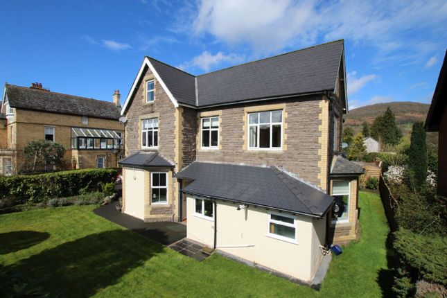 1-bed flat on Avenue Court, Avenue Road, Abergavenny, £174,950
