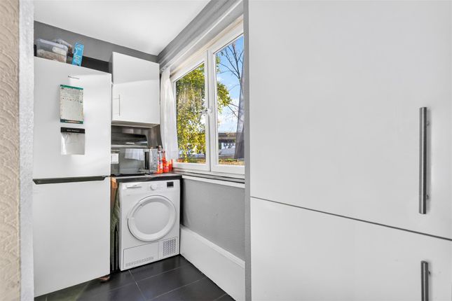 37, Bourne Terrace, London photo 4